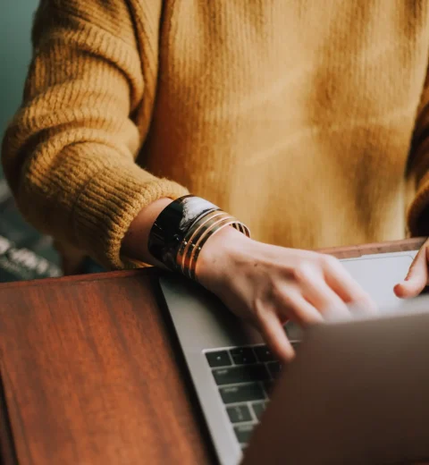 Why You’re Probably Undercharging as a Freelance Developer – Why £450/Day Is New Minimum, Read This Before Your Next Quote!