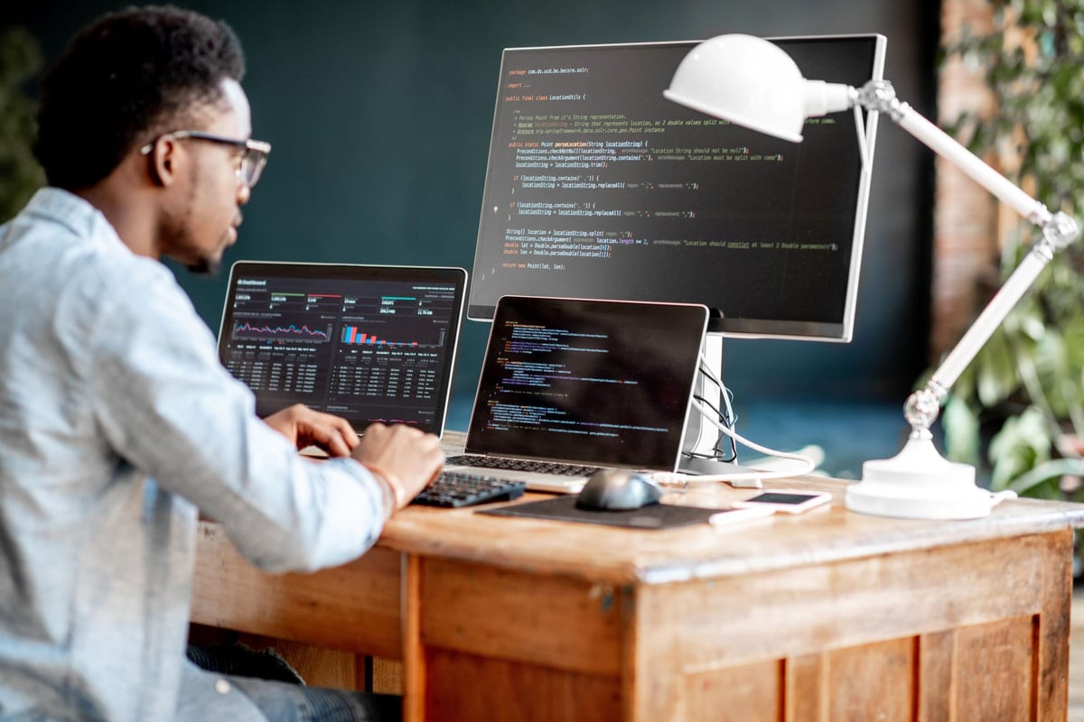 Why You’re Probably Undercharging as a Freelance Developer – Why £450/Day Is New Minimum, Read This Before Your Next Quote!